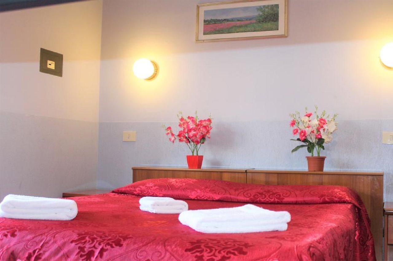 Hotel Eurorooms Рим Экстерьер фото