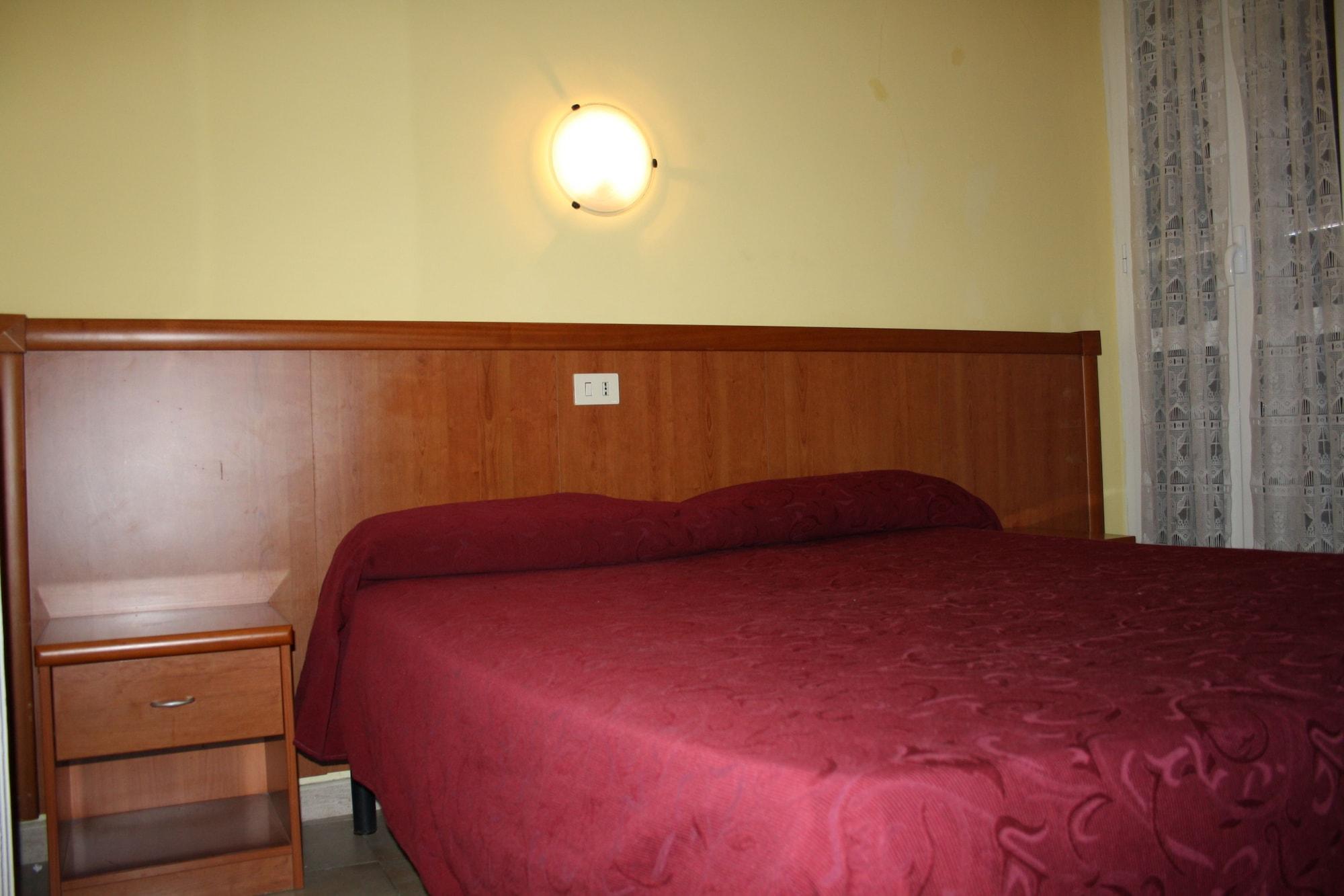Hotel Eurorooms Рим Экстерьер фото
