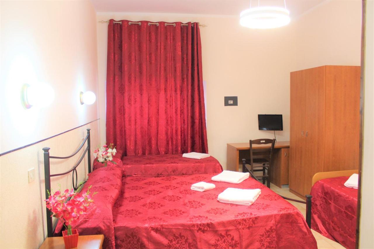 Hotel Eurorooms Рим Экстерьер фото