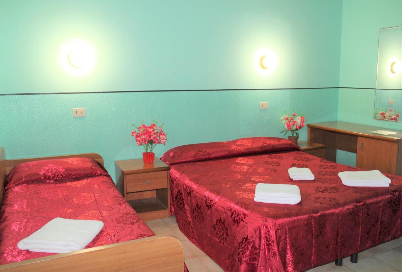 Hotel Eurorooms Рим Экстерьер фото